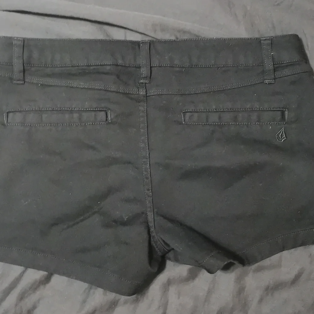 Short Volcom - Picture 3 of 3